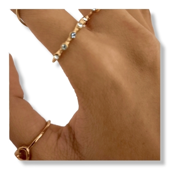 Heart and Rhinestone Decor Rings - Picture 3 of 4